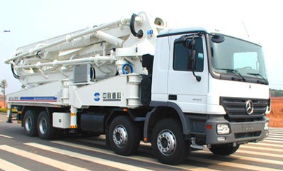  BENZ-ZOOMLION Used Concrete Pump Truck with 46m length