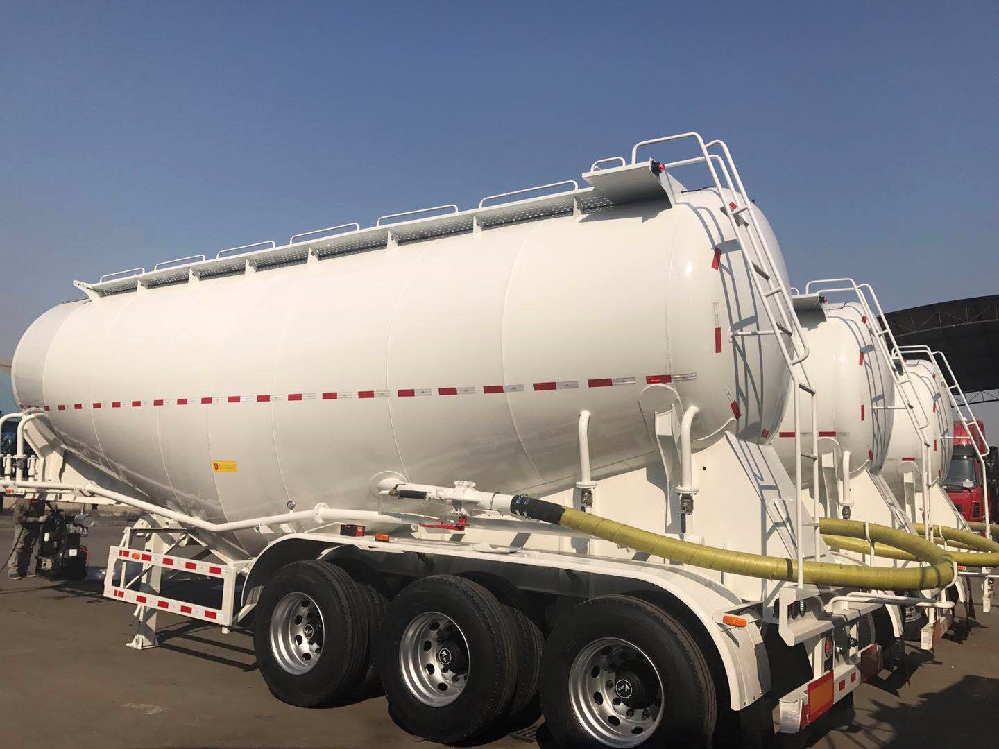 40m3 Used Bulk cement tanker semi trailer