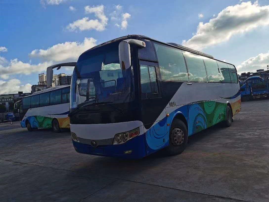 Manual Yutong Used Bus Left Hand Drive Used City Traveling Bus Diesel Used Bus 24-55 Seats   