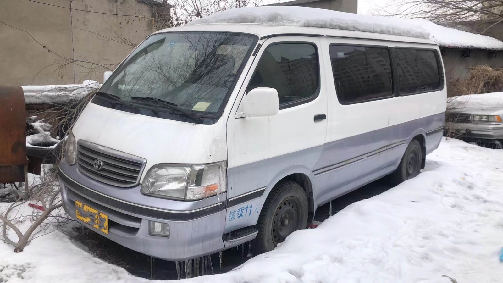 Used Hiace Bus Toyota Brand Made in Japan Cheap Price 11seats