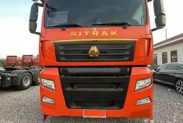 Used Diesel Trucks Sinotruck Sitrak Tractor Truck 540hp 6×2 Drive Mode Six Cylinders In Line