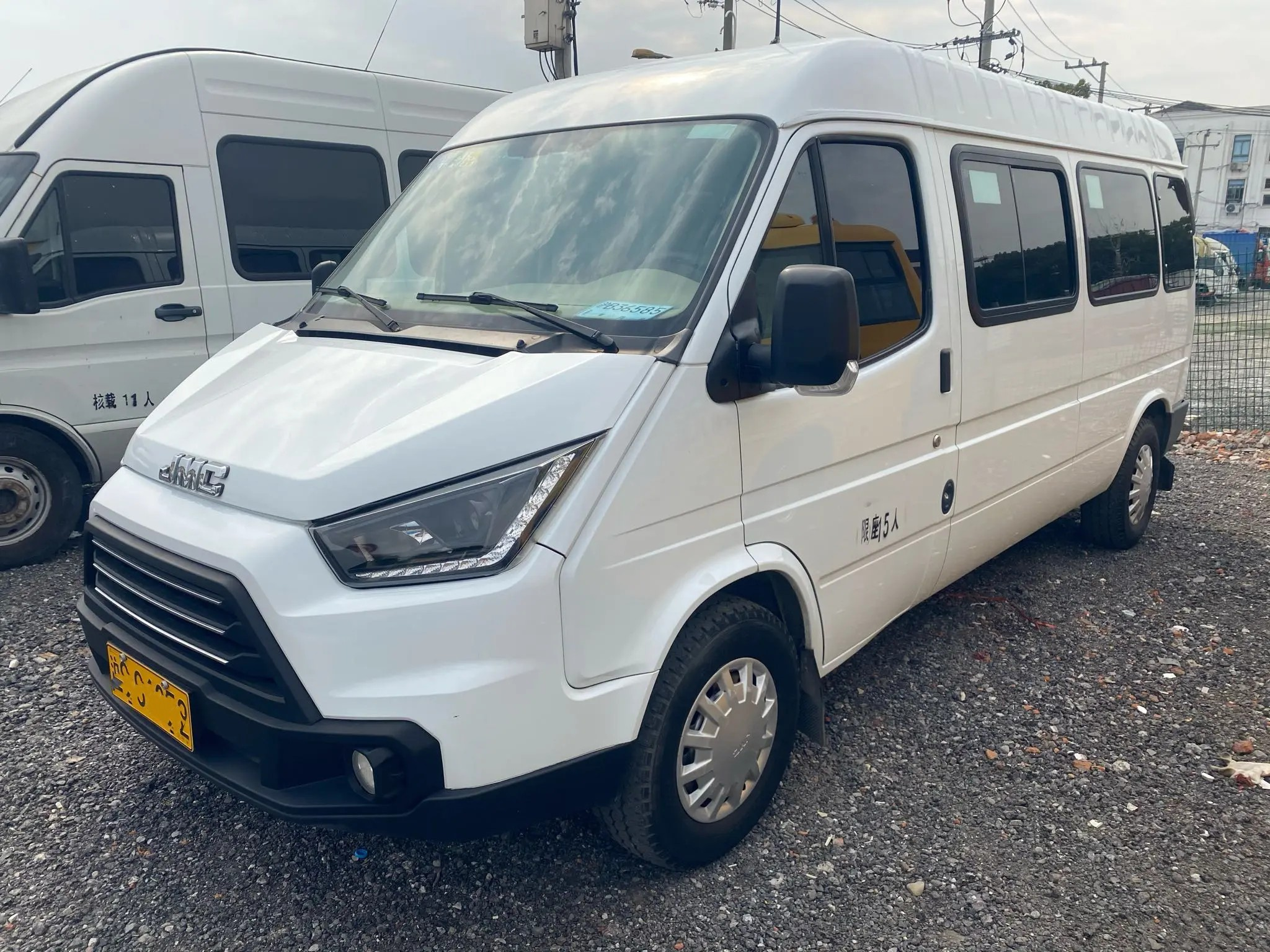 Used Small Bus 15 Seats Front Engine Flat Roof Manual Transmission 5.5 Meters A/C 2nd Hand JMC JX6571