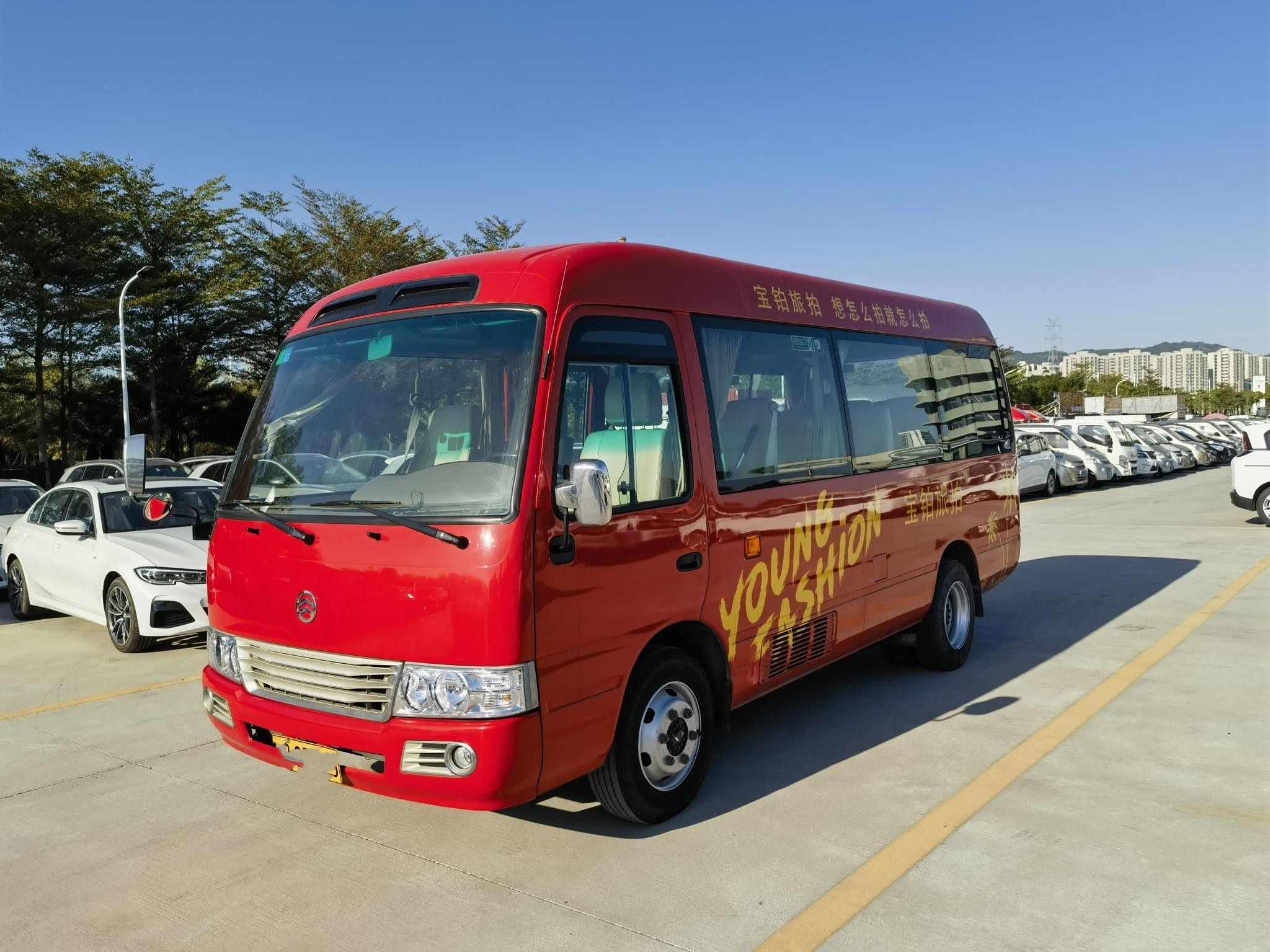 Used Small Bus Used Golden Dragon Bus XML6601 Front Engine 19 Seats 2020 Year