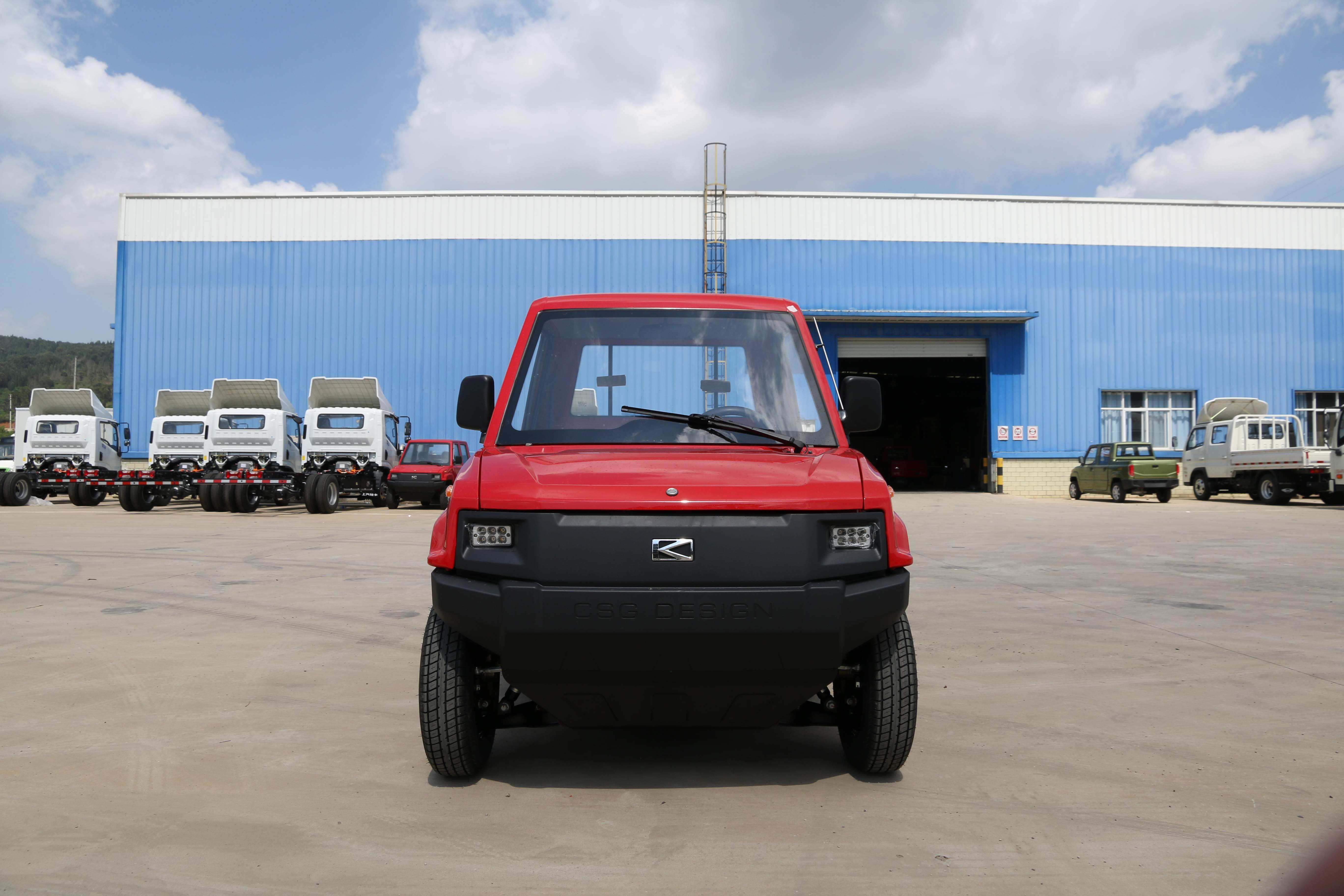 Electric Pickup Truck 2 Seats L7e For Europe LHD/RHD Red Pickup Rear Wheel Drive